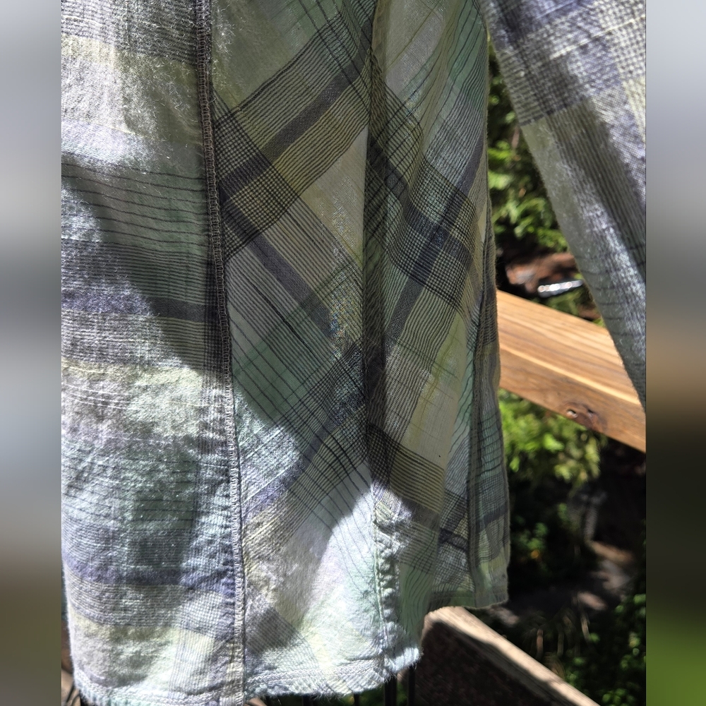 Columbia Mint & Blue Plaid Button-Down Long Sleeve "Sierra Nevada" Shirt SzM - Picture 6 of 10